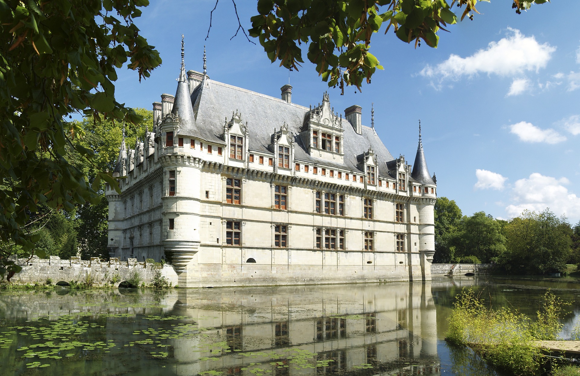 Visite d'Azay le Rideau, Château de la Loire, Château Azay le Rideau, Guide Azay le Rideau, Visite Azay le Rideau