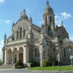 prenota una guida ad La Roche-sur-Yons