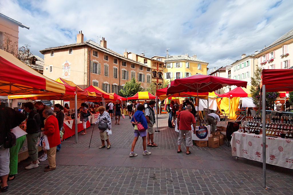 prenota una guida ad Embrun