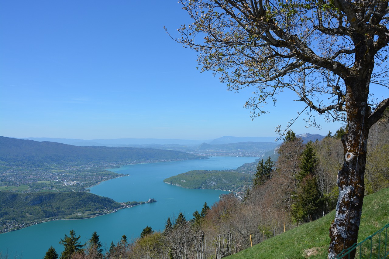 lake-annecy-2640957_1280