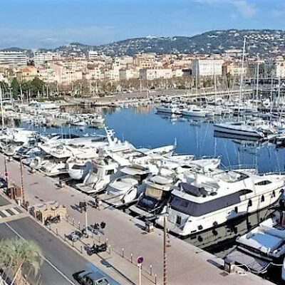 Cannes-Quai-Saint-Pierre